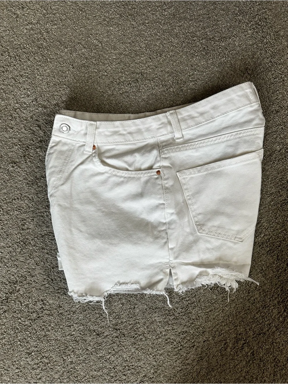 Denim&Co White Frayed Hem Denim Shorts NWOT